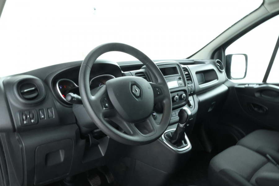 Renault Trafic 2.0 dCi 145 T29 L2H1 DC Comfort 5 Pers. Automaat, Cruise,  Airco