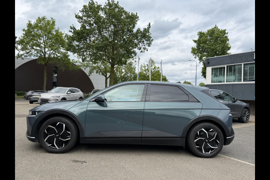 Hyundai IONIQ 5 Connect 77.4 kWh SOH 99%| WARMTEPOMP| HYUNDAI GARANTIE T/M 07-2028| ACHTERBANK VERWARMD| AFNEEMBARE TREKHAAK| ELEK. STOELEN| ADAPTIVE CRUISE CONTROL| DEALER ONDERHOUDEN| STOEL + STUURVERWARMING