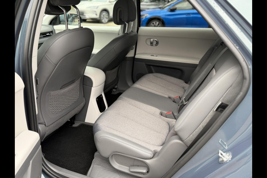 Hyundai IONIQ 5 Connect 77.4 kWh SOH 99%| WARMTEPOMP| HYUNDAI GARANTIE T/M 07-2028| ACHTERBANK VERWARMD| AFNEEMBARE TREKHAAK| ELEK. STOELEN| ADAPTIVE CRUISE CONTROL| DEALER ONDERHOUDEN| STOEL + STUURVERWARMING