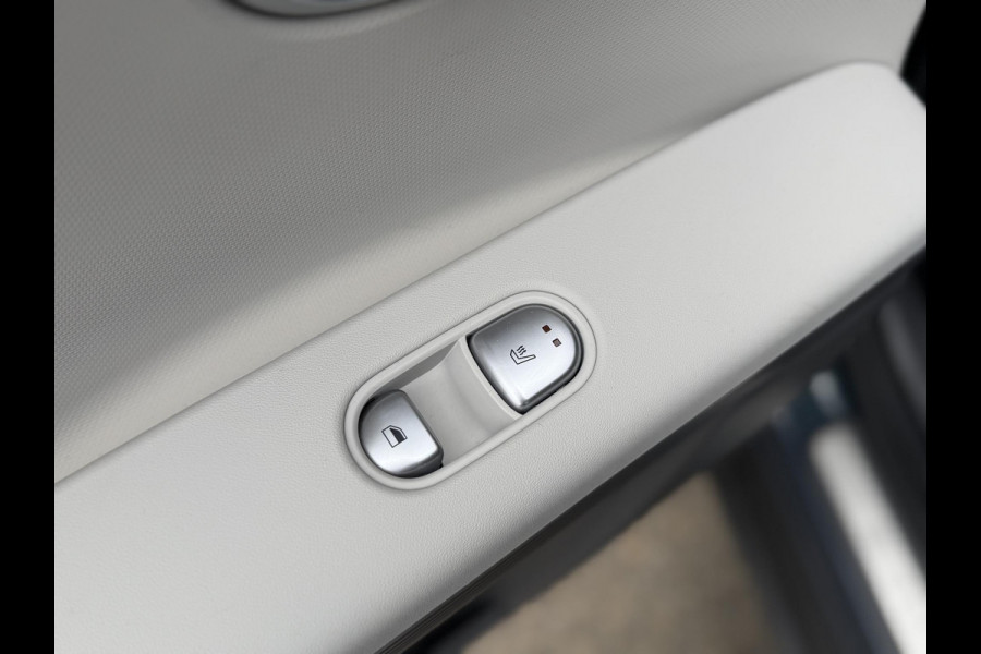 Hyundai IONIQ 5 Connect 77.4 kWh SOH 99%| WARMTEPOMP| HYUNDAI GARANTIE T/M 07-2028| ACHTERBANK VERWARMD| AFNEEMBARE TREKHAAK| ELEK. STOELEN| ADAPTIVE CRUISE CONTROL| DEALER ONDERHOUDEN| STOEL + STUURVERWARMING