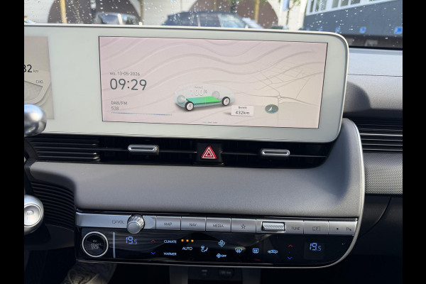 Hyundai IONIQ 5 Connect 77.4 kWh SOH 99%| WARMTEPOMP| HYUNDAI GARANTIE T/M 07-2028| ACHTERBANK VERWARMD| AFNEEMBARE TREKHAAK| ELEK. STOELEN| ADAPTIVE CRUISE CONTROL| DEALER ONDERHOUDEN| STOEL + STUURVERWARMING