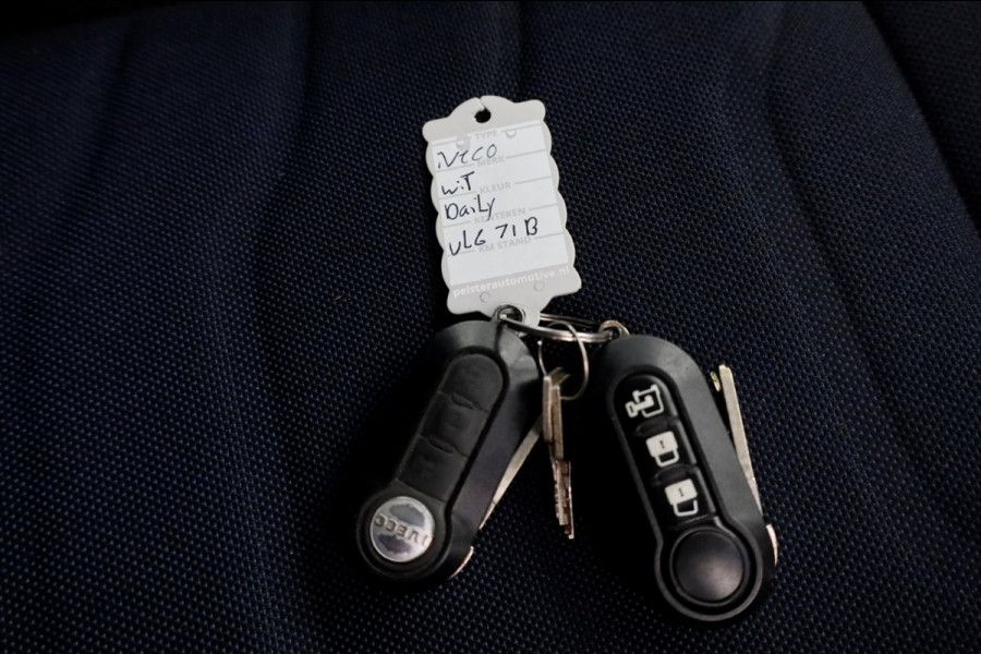 Iveco Daily 35C14 136pk E6 HiMatic Automaat L2H2 Airco/Camera/Trekhaak 3500kg 09-2018