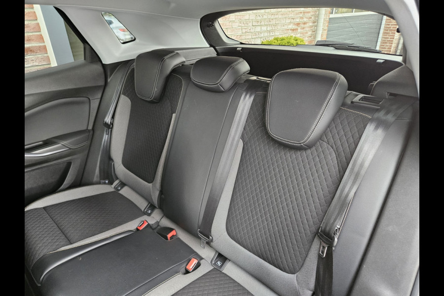 Opel Grandland X 1.2 Turbo Business + Lage Kilometerstand/NAP! Carplay! Camera! Dealer Onderhouden!