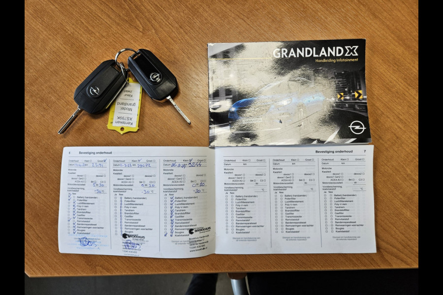 Opel Grandland X 1.2 Turbo Business + Lage Kilometerstand/NAP! Carplay! Camera! Dealer Onderhouden!