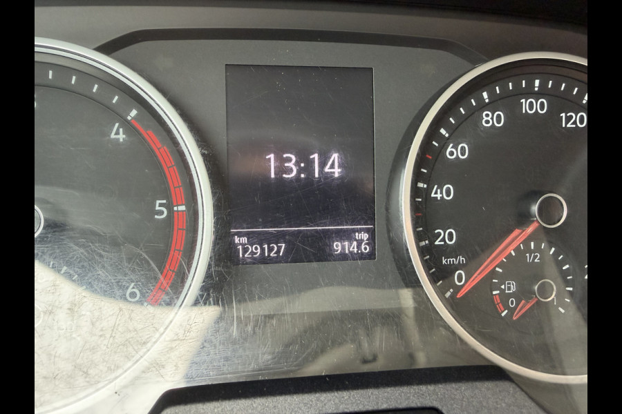 Volkswagen Crafter 35 2.0 TDI 177pk L3 EL DC 6 persoons Comfortline / RWD achterwielaandrijving / euro 6 / lease vanaf € / trekhaak 3500kg / camera / bpm vrij / vaste prijs rijklaar € 23.950 ex btw