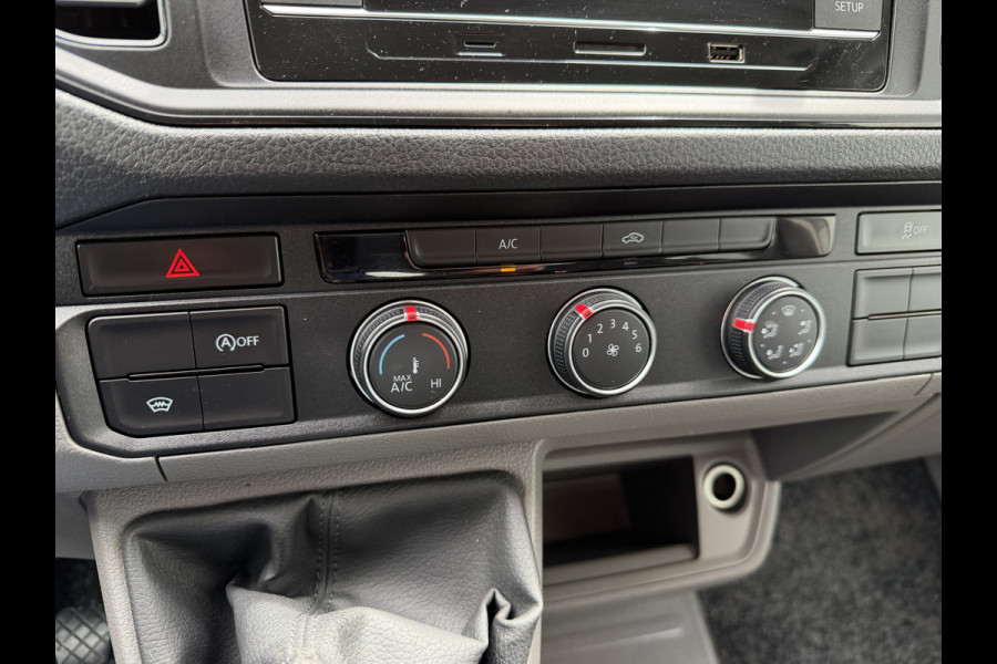 Volkswagen Crafter 35 2.0 TDI 177pk L3 EL DC 6 persoons Comfortline / RWD achterwielaandrijving / euro 6 / lease vanaf € / trekhaak 3500kg / camera / bpm vrij / vaste prijs rijklaar € 23.950 ex btw