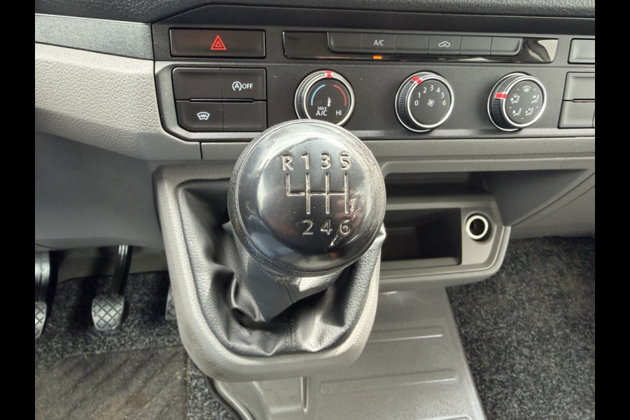 Volkswagen Crafter 35 2.0 TDI 177pk L3 EL DC 6 persoons Comfortline / RWD achterwielaandrijving / euro 6 / lease vanaf € / trekhaak 3500kg / camera / bpm vrij / vaste prijs rijklaar € 23.950 ex btw