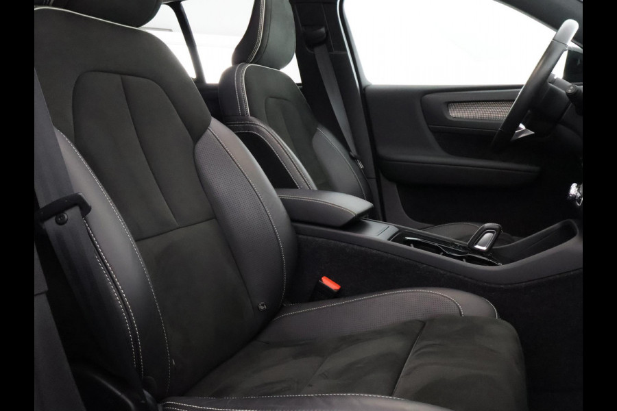 Volvo XC40 Recharge P8 AWD R-Design Two-Tone | Apple Carplay & AndroidAUTO | Camera |