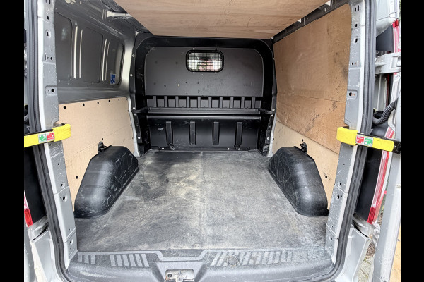 Ford Transit Custom 320 2.0 TDCI L2H1 Limited DC