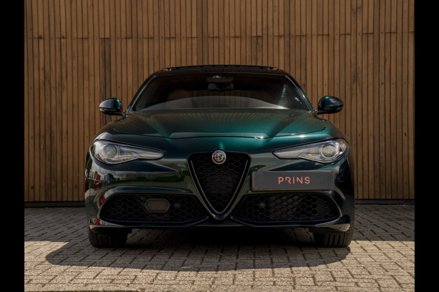 Alfa Romeo Giulia 2.0T Veloce AWD 280pk | Pano-dak | Harman/Kardon | Verde Visconti