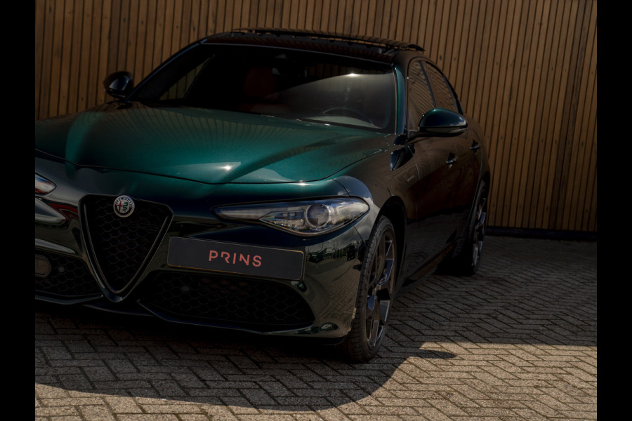 Alfa Romeo Giulia 2.0T Veloce AWD 280pk | Pano-dak | Harman/Kardon | Verde Visconti
