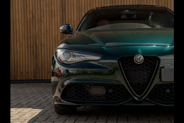 Alfa Romeo Giulia 2.0T Veloce AWD 280pk | Pano-dak | Harman/Kardon | Verde Visconti