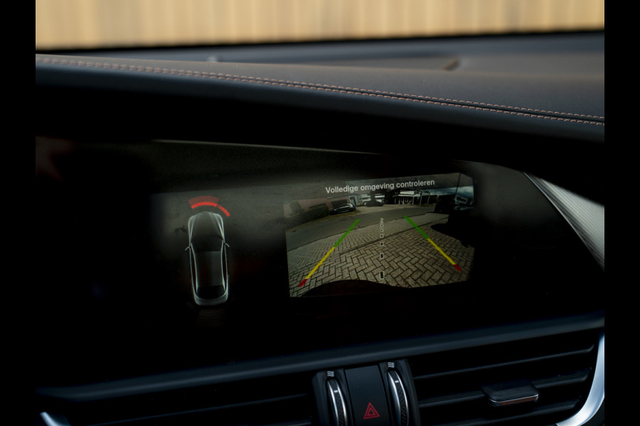 Alfa Romeo Giulia 2.0T Veloce AWD 280pk | Pano-dak | Harman/Kardon | Verde Visconti