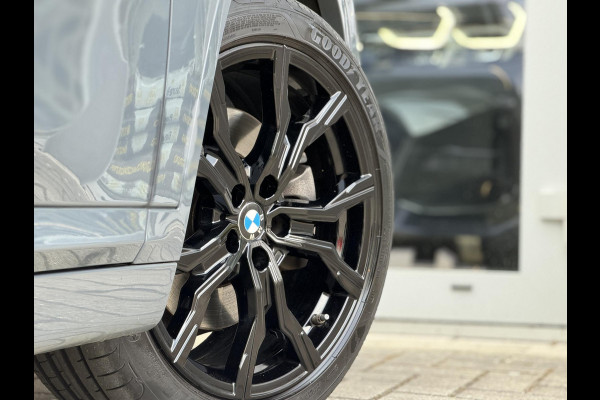 BMW X1 xDrive25e High Ex. M-Sport |Pano|ACC|HUD|Memory|Cam|Trekhaak|Sfeer|19"