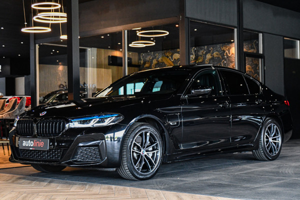BMW 5 Serie 520e M-Sport, [SoH 90%], Shadow Line, Laser, Memory, HUD, Camera, Carplay, Ambient,