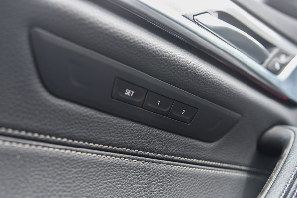 BMW 5 Serie 520e M-Sport, [SoH 90%], Shadow Line, Laser, Memory, HUD, Camera, Carplay, Ambient,
