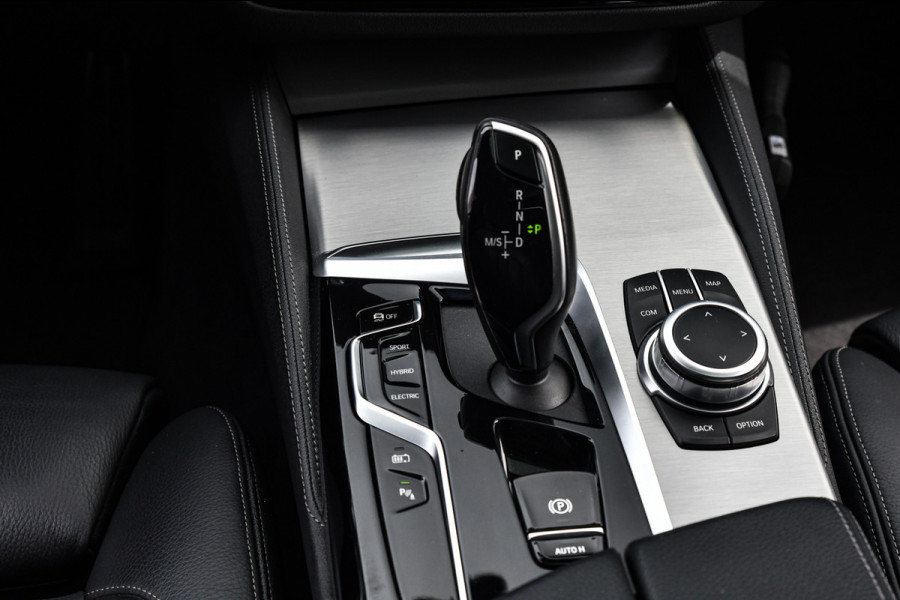 BMW 5 Serie 520e M-Sport, [SoH 90%], Shadow Line, Laser, Memory, HUD, Camera, Carplay, Ambient,