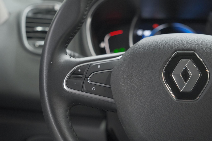 Renault Scénic TCe 140 EDC Limited | Camera | Stoelverwarming | Navigatie | Apple Carplay