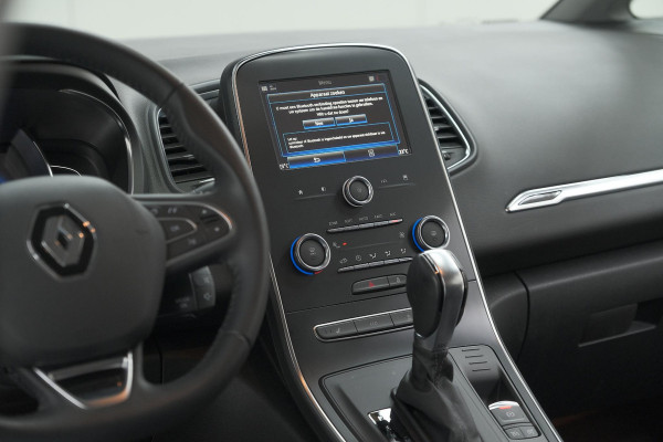 Renault Scénic TCe 140 EDC Limited | Camera | Stoelverwarming | Navigatie | Apple Carplay