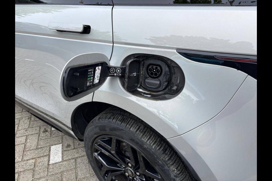 Land Rover Range Rover Evoque 1.5 P300e AWD R-Dynamic SE Panoramadak Lederen bekleding R Dynamic Exterior + Black Pack 20” lichtmetalen velgen