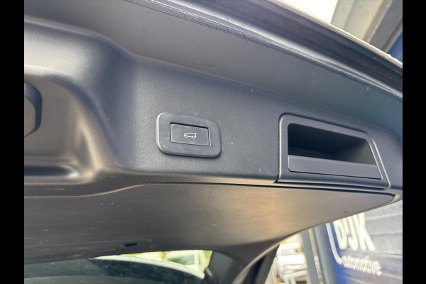 Land Rover Range Rover Evoque 1.5 P300e AWD R-Dynamic SE Panoramadak Lederen bekleding R Dynamic Exterior + Black Pack 20” lichtmetalen velgen