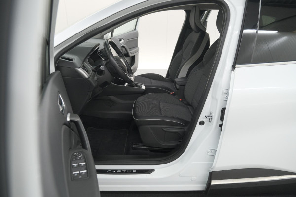 Renault Captur TCe 100 Intens | Trekhaak | Navigatie | Parkeersensoren | Apple Carplay