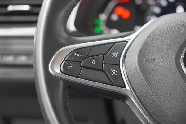 Renault Captur TCe 100 Intens | Trekhaak | Navigatie | Parkeersensoren | Apple Carplay