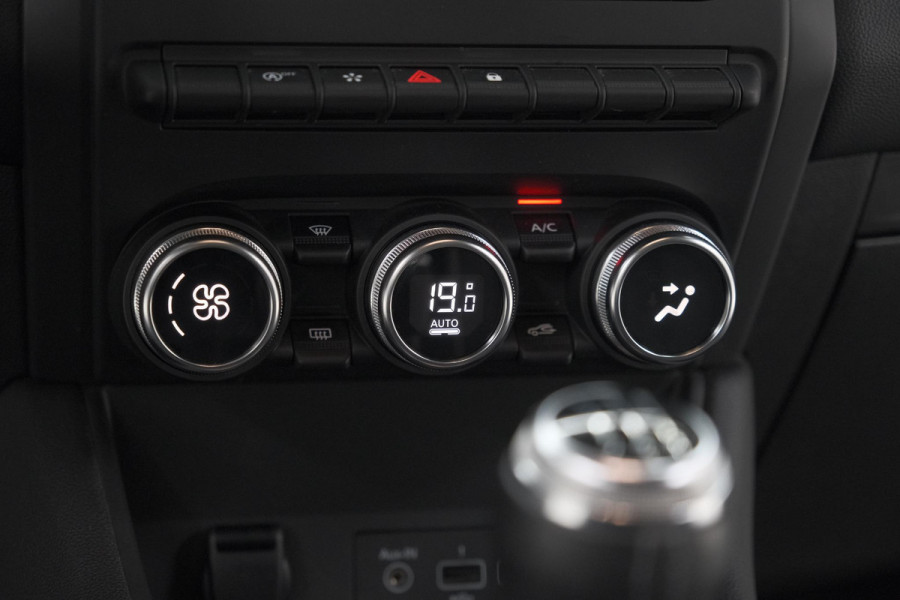 Renault Captur TCe 100 Intens | Trekhaak | Navigatie | Parkeersensoren | Apple Carplay