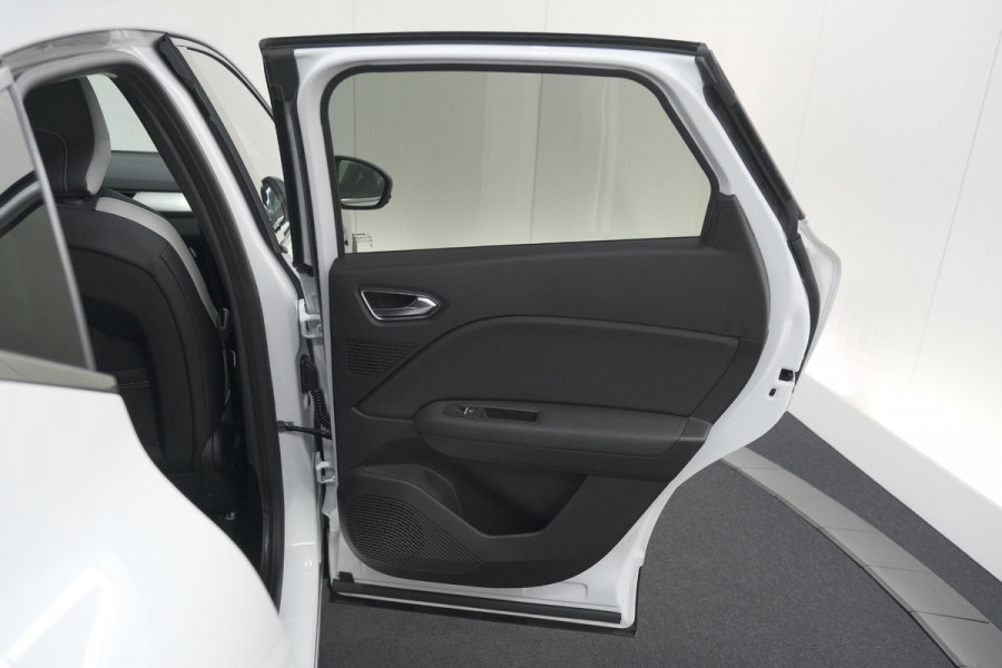 Renault Captur TCe 100 Intens | Trekhaak | Navigatie | Parkeersensoren | Apple Carplay