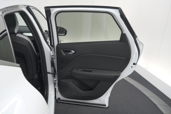 Renault Captur TCe 100 Intens | Trekhaak | Navigatie | Parkeersensoren | Apple Carplay