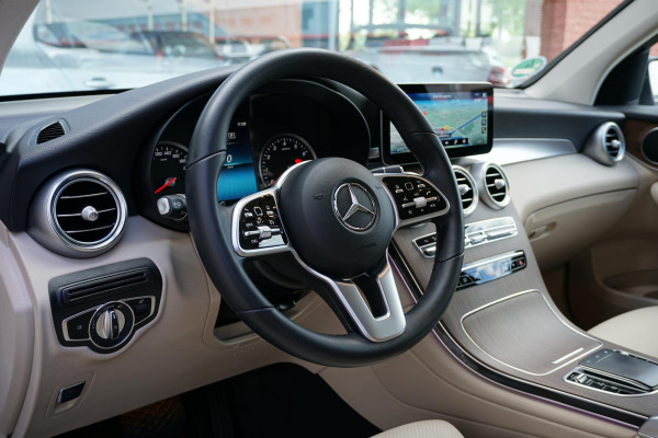 Mercedes-Benz GLC 300e 4MATIC Business Solution Luxury