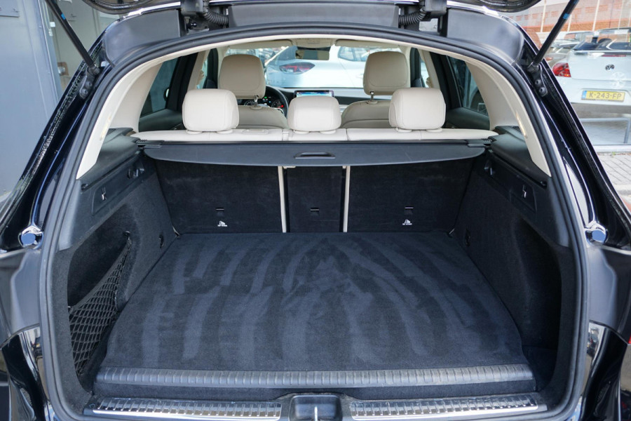 Mercedes-Benz GLC 300e 4MATIC Business Solution Luxury