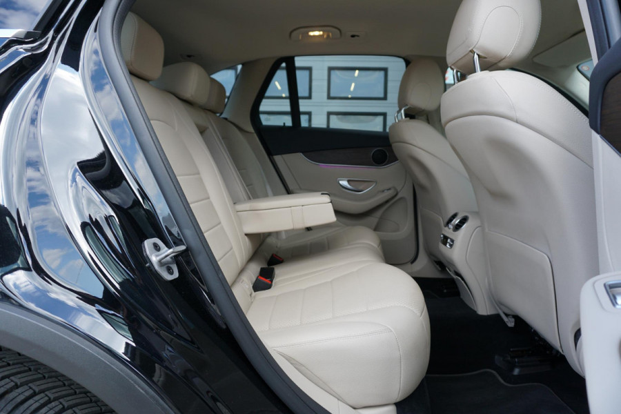 Mercedes-Benz GLC 300e 4MATIC Business Solution Luxury