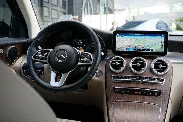 Mercedes-Benz GLC 300e 4MATIC Business Solution Luxury