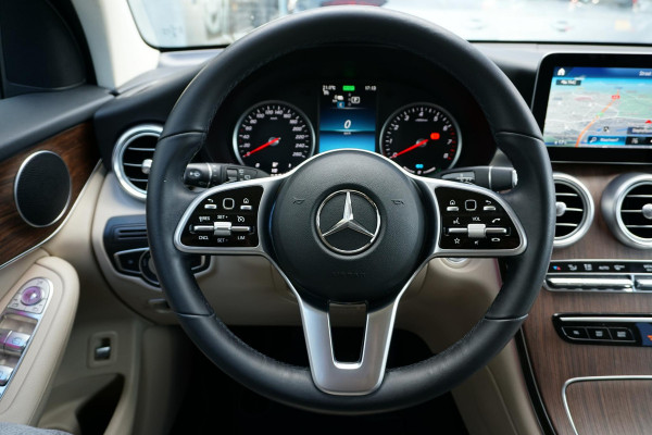 Mercedes-Benz GLC 300e 4MATIC Business Solution Luxury