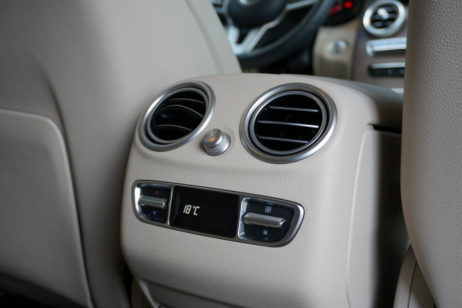 Mercedes-Benz GLC 300e 4MATIC Business Solution Luxury