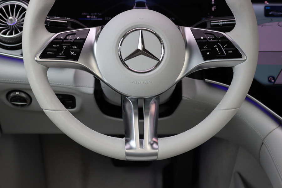 Mercedes-Benz EQE 300 Business Line 90 kWh | 49.000,- ex BTW | Hyperscreen | Luchtvering | Distronic | Panoramadak | Burmester | Camera | | Leder | Verwarmd Stuurwiel | Warmtepomp | Rijassistentiepakket |