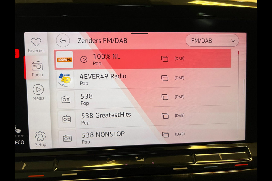 Volkswagen Multivan 1.4 eHybrid LANG 7P Energetic /NAVI/PANO/IQ-LICHT/H-KARDON/CAM/DAB/CARPLAY/V-COCKPIT///