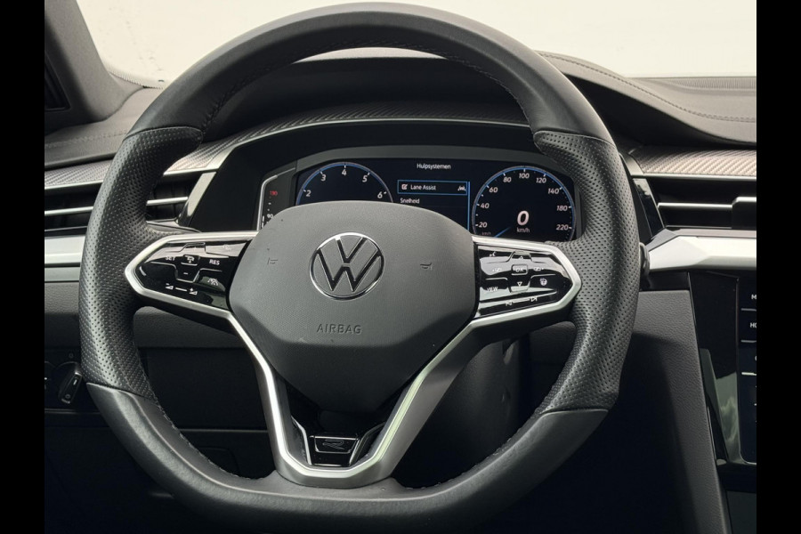 Volkswagen Arteon Shooting Brake 2.0 TSI R-Line Business PANODAK | TREKHAAK | STUUR+STOELVERWARMING
