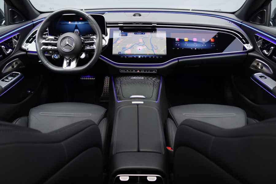 Mercedes-Benz E-Klasse Estate AMG 53 4MATIC+ | 585pk | Hyperscreen | Achterasbesturing | Distronic+ | Stoelventilatie | Trekhaak | Panoramadak | Digital Light | Burmester | HUD | Verwarmd Stuurwiel |