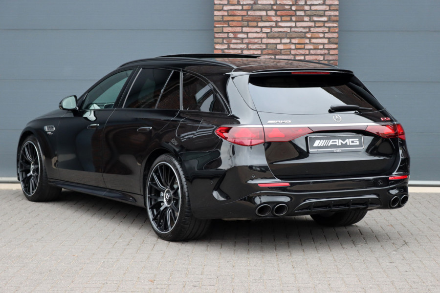 Mercedes-Benz E-Klasse Estate AMG 53 4MATIC+ | 585pk | Hyperscreen | Achterasbesturing | Distronic+ | Stoelventilatie | Trekhaak | Panoramadak | Digital Light | Burmester | HUD | Verwarmd Stuurwiel |