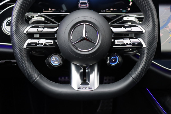Mercedes-Benz E-Klasse Estate AMG 53 4MATIC+ | 585pk | Hyperscreen | Achterasbesturing | Distronic+ | Stoelventilatie | Trekhaak | Panoramadak | Digital Light | Burmester | HUD | Verwarmd Stuurwiel |