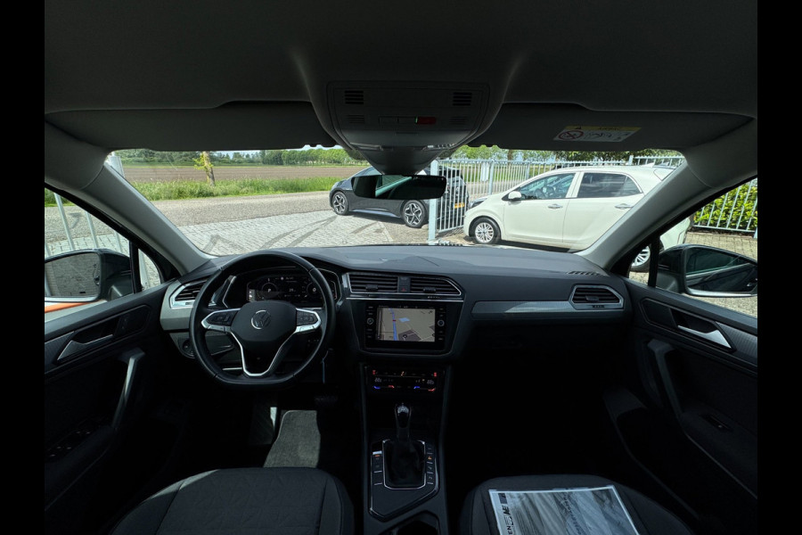 Volkswagen Tiguan 1.5 TSI Life CAMERA / TREKHAAK / STOELVERWARMING / STUURVERWARMING / CARPLAY / LED / VIRT. COCKPIT / ELEKTR KLEP