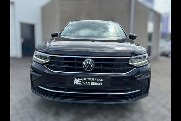 Volkswagen Tiguan 1.5 TSI Life CAMERA / TREKHAAK / STOELVERWARMING / STUURVERWARMING / CARPLAY / LED / VIRT. COCKPIT / ELEKTR KLEP