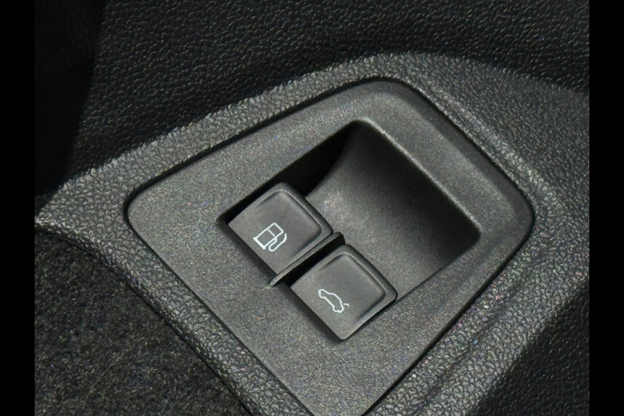 Volkswagen Tiguan 1.5 TSI Life CAMERA / TREKHAAK / STOELVERWARMING / STUURVERWARMING / CARPLAY / LED / VIRT. COCKPIT / ELEKTR KLEP