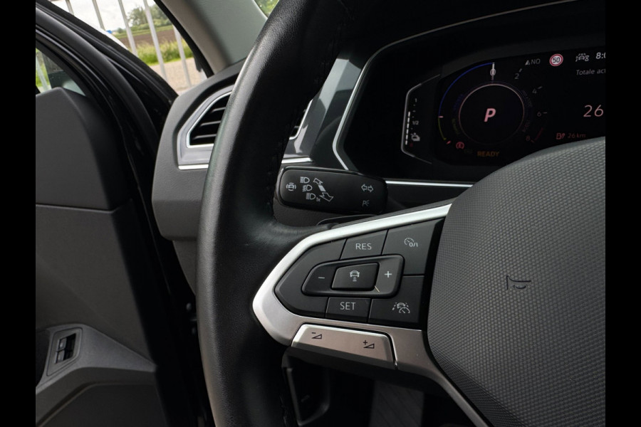 Volkswagen Tiguan 1.5 TSI Life CAMERA / TREKHAAK / STOELVERWARMING / STUURVERWARMING / CARPLAY / LED / VIRT. COCKPIT / ELEKTR KLEP