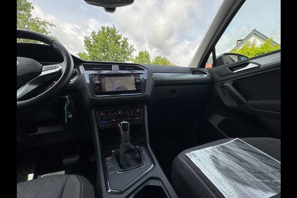 Volkswagen Tiguan 1.5 TSI Life CAMERA / TREKHAAK / STOELVERWARMING / STUURVERWARMING / CARPLAY / LED / VIRT. COCKPIT / ELEKTR KLEP