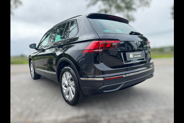 Volkswagen Tiguan 1.5 TSI Life CAMERA / TREKHAAK / STOELVERWARMING / STUURVERWARMING / CARPLAY / LED / VIRT. COCKPIT / ELEKTR KLEP