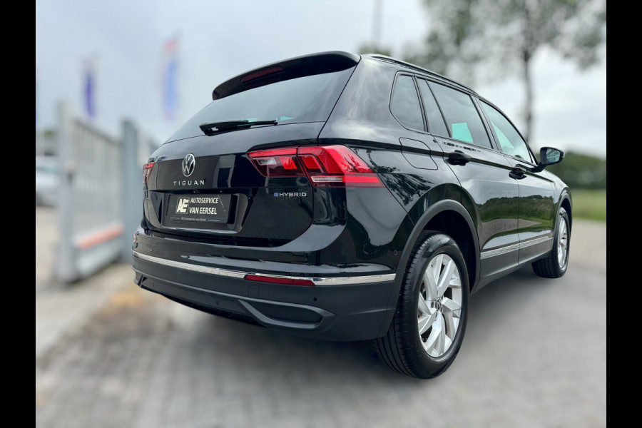 Volkswagen Tiguan 1.5 TSI Life CAMERA / TREKHAAK / STOELVERWARMING / STUURVERWARMING / CARPLAY / LED / VIRT. COCKPIT / ELEKTR KLEP