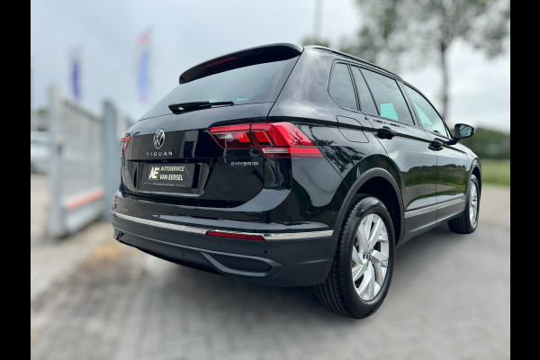 Volkswagen Tiguan 1.5 TSI Life CAMERA / TREKHAAK / STOELVERWARMING / STUURVERWARMING / CARPLAY / LED / VIRT. COCKPIT / ELEKTR KLEP